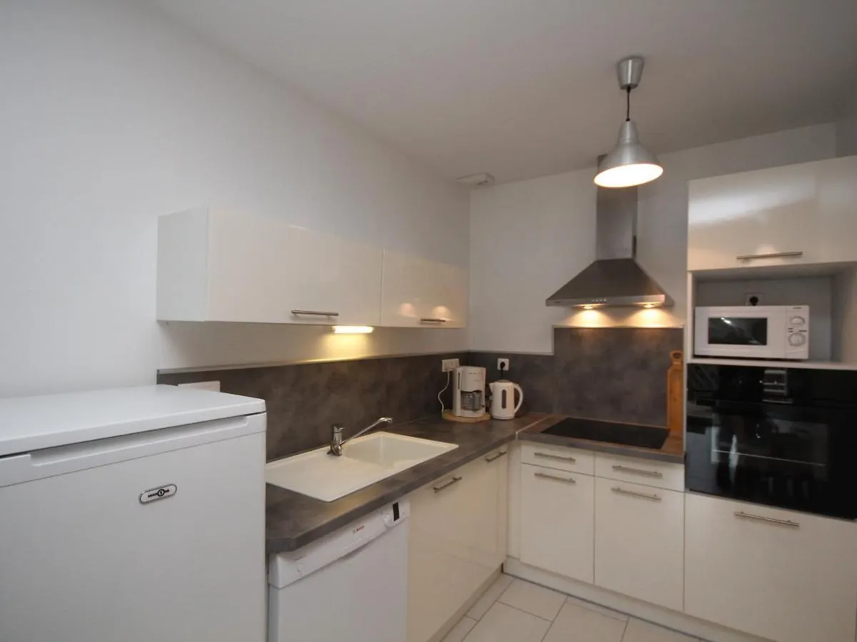 Apartment Le Mont-Dore: Beau T2Bis Avec Terrasse, 2 Chambres, Wifi - Fr-1-608-70